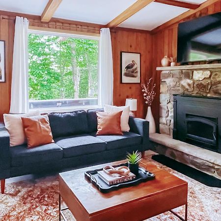 Stylish And Cozy Cabin, Walking Distance To Big Bass Lake Gouldsboro Екстериор снимка