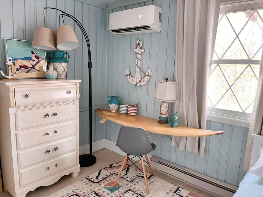Stylish And Cozy Cabin, Walking Distance To Big Bass Lake Gouldsboro Екстериор снимка