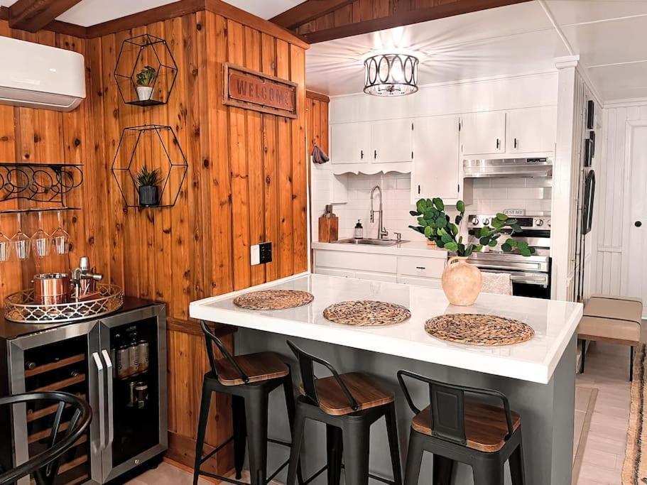Stylish And Cozy Cabin, Walking Distance To Big Bass Lake Gouldsboro Екстериор снимка