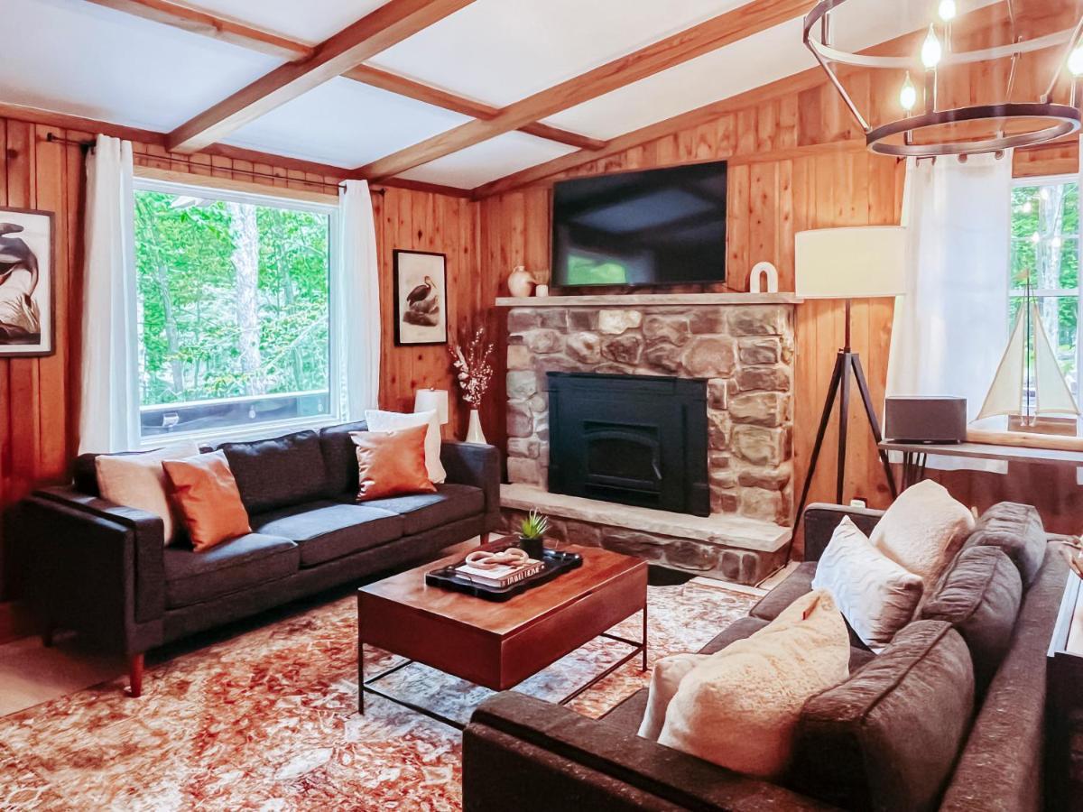 Stylish And Cozy Cabin, Walking Distance To Big Bass Lake Gouldsboro Екстериор снимка