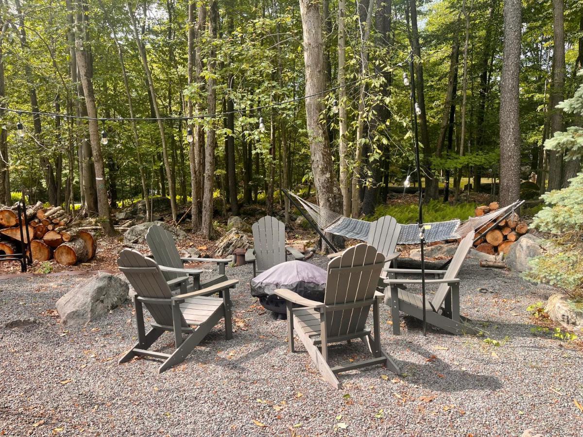 Stylish And Cozy Cabin, Walking Distance To Big Bass Lake Gouldsboro Екстериор снимка
