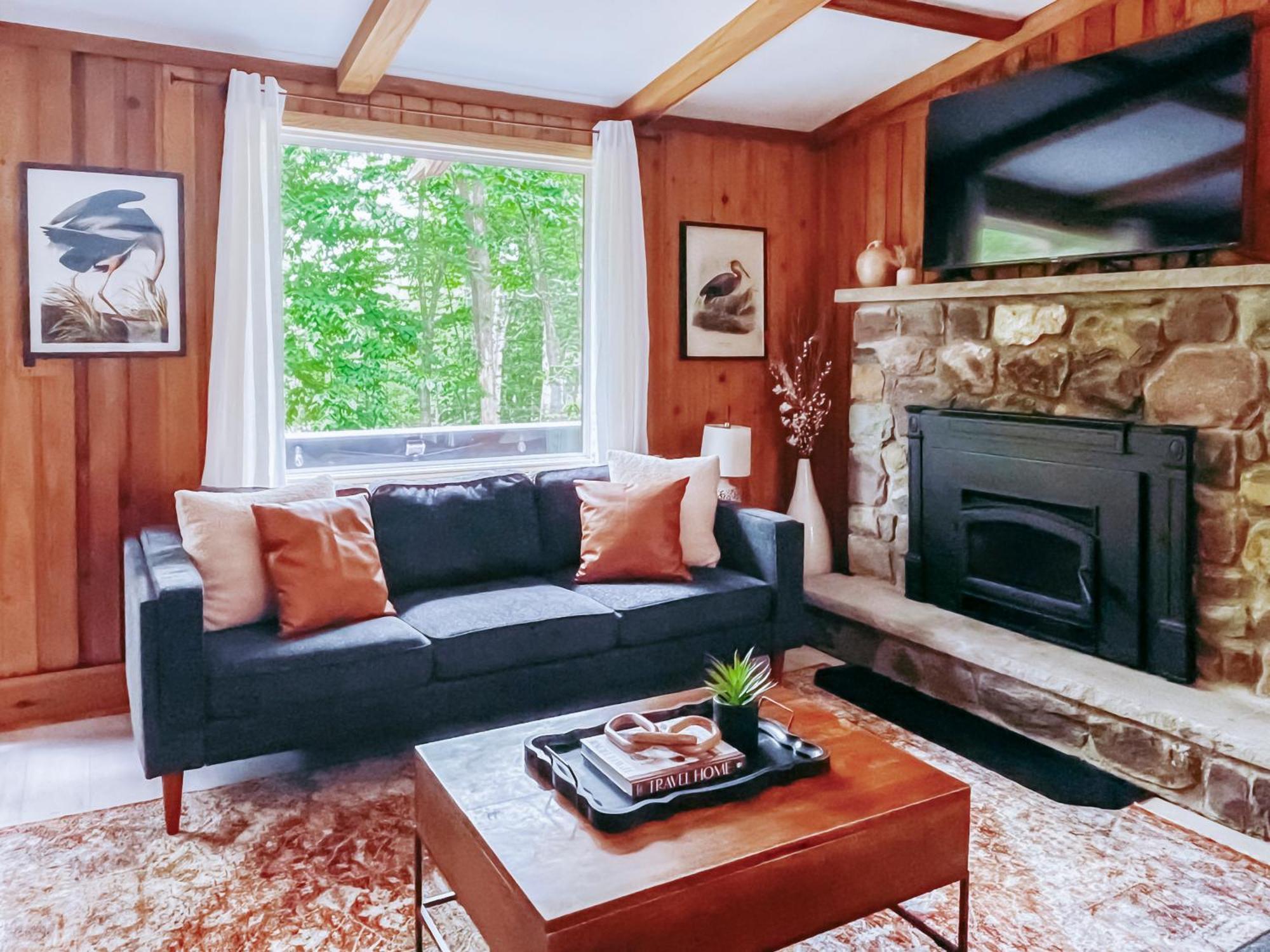 Stylish And Cozy Cabin, Walking Distance To Big Bass Lake Gouldsboro Екстериор снимка
